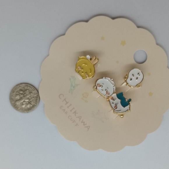 Chiikawa Nagano enamel ear cuffs - Picture 4 of 4